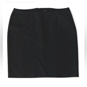 Worthington Plus Size Black Midi Pencil Skirt in Woman’s Size 18W